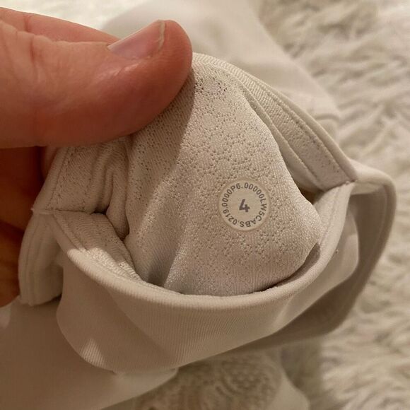 Lululemon Wunder Under High-Rise Tight 25" Lace in White Size 4 - Picture 5 of 8